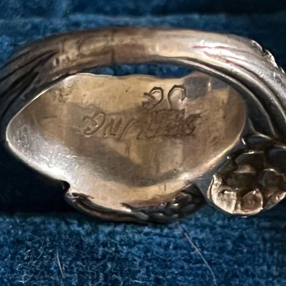 VINTAGE STERLING SILVER EAGLE RING - Picture 3 of 8